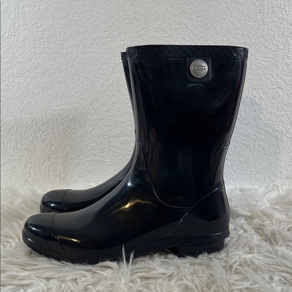UGG Sienna Rain Boot Waterproof Black High-Gloss Finish Size 9 NEW - Picture 7 of 15